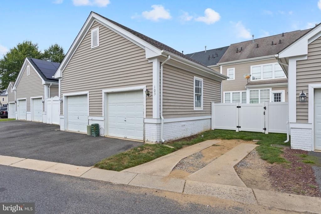 103 Ely Crescent - Photo 31