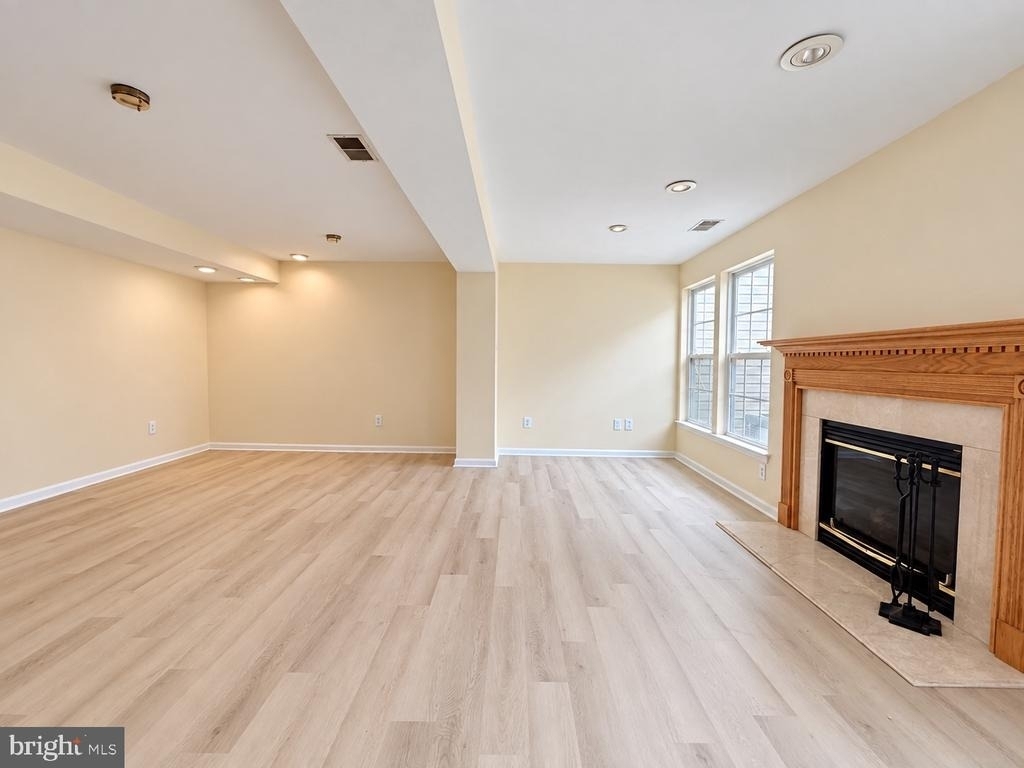 6 Clemens Lane - Photo 6