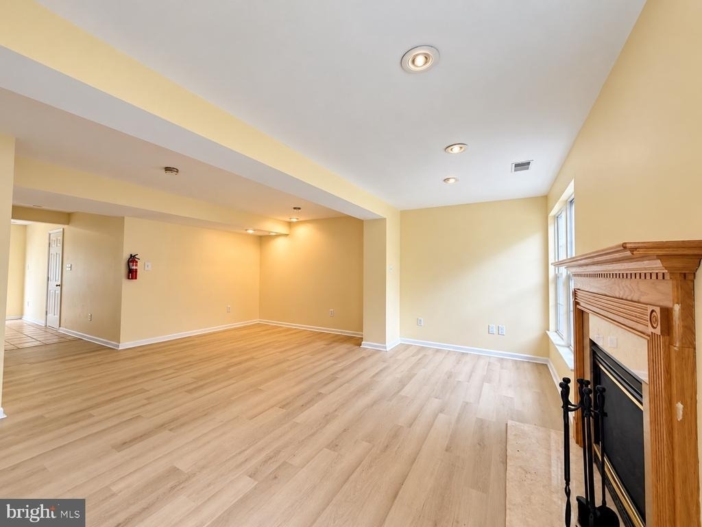 6 Clemens Lane - Photo 7