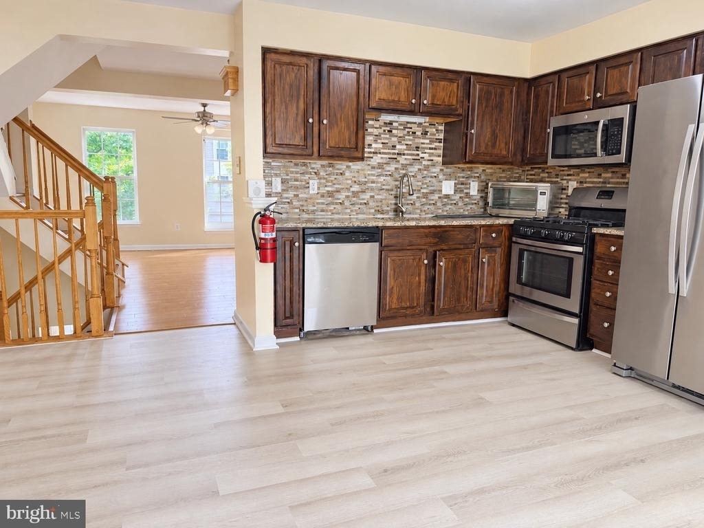 6 Clemens Lane - Photo 10