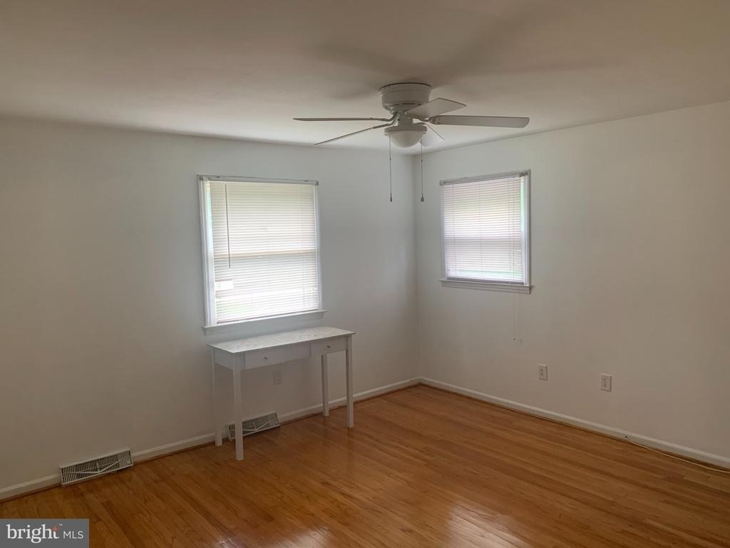 301 Lehigh Road N - Photo 4