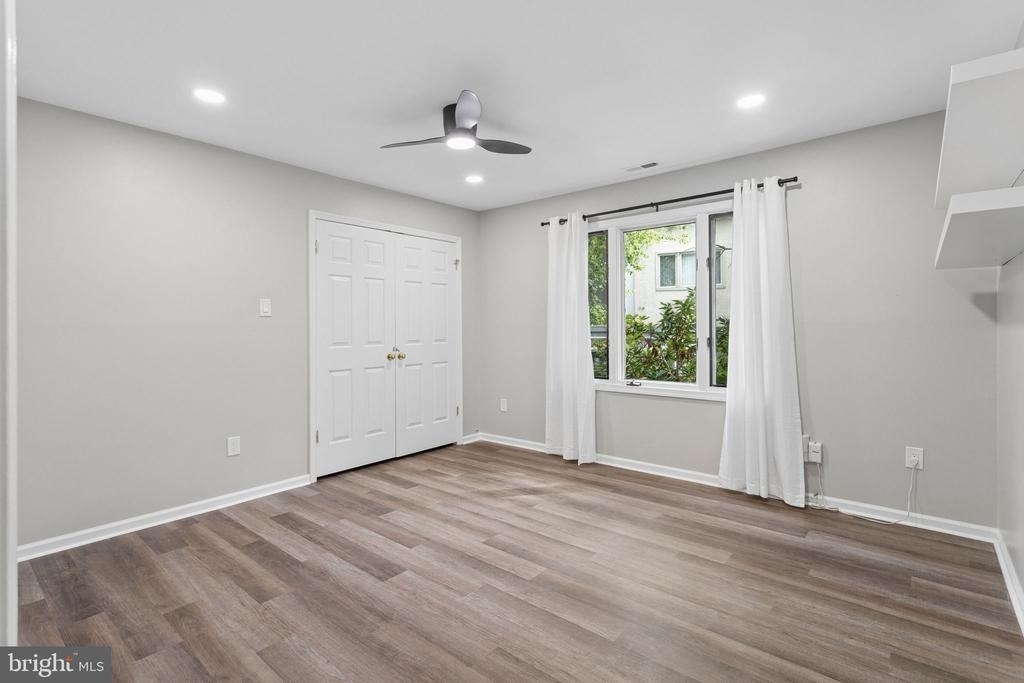 932 Chanticleer Drive - Photo 18