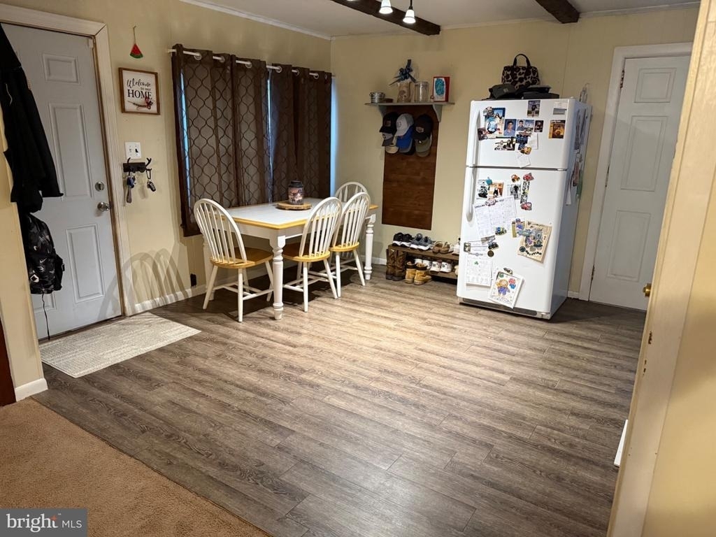 401 Maple Street - Photo 9