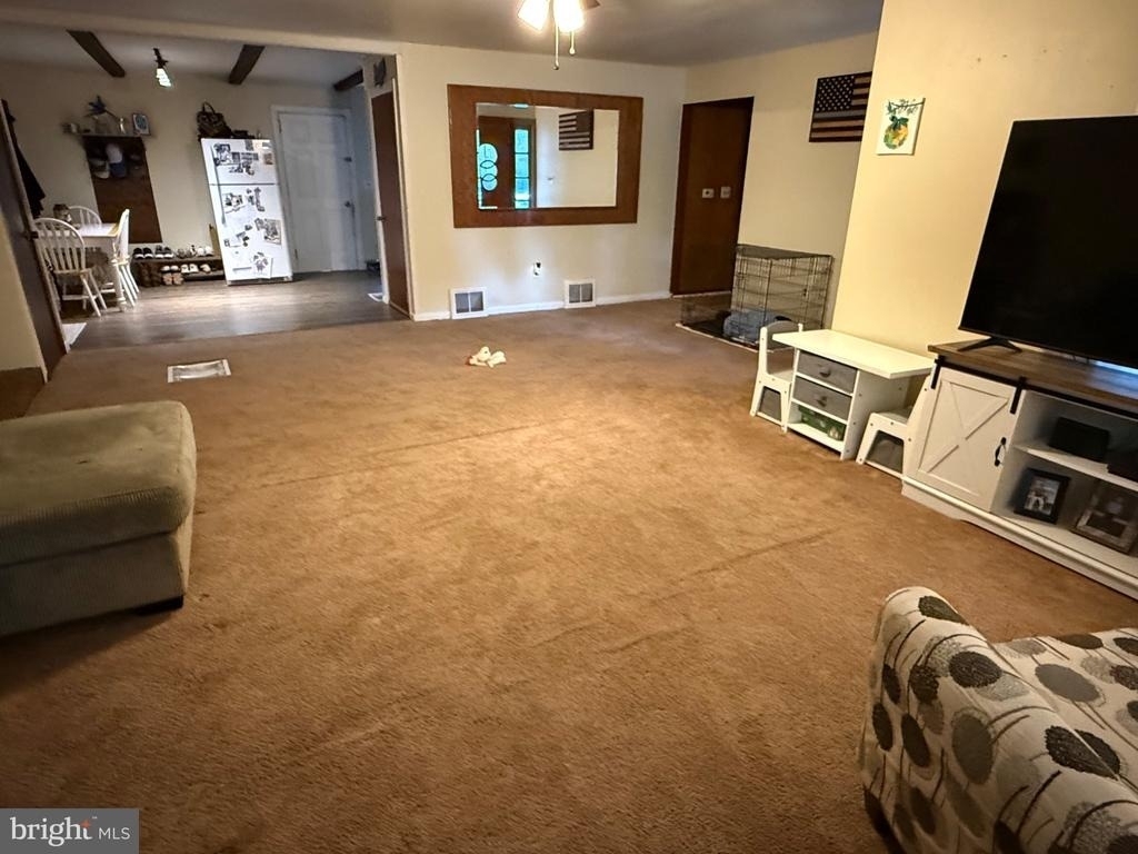 401 Maple Street - Photo 8