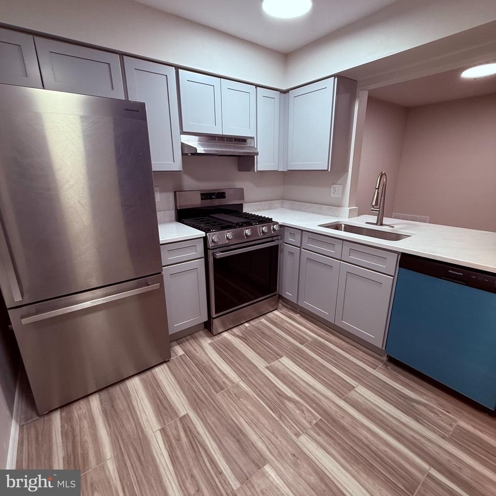 244 Everly Court - Photo 4