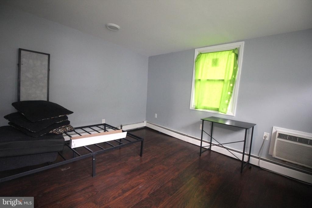 825 W 2nd Street W - Photo 15