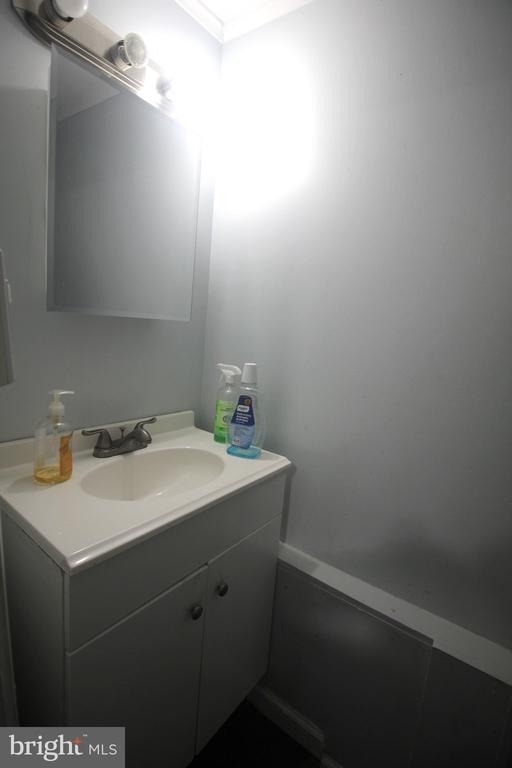 825 W 2nd Street W - Photo 8
