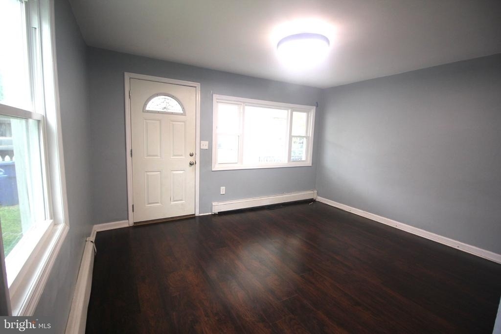 825 W 2nd Street W - Photo 11