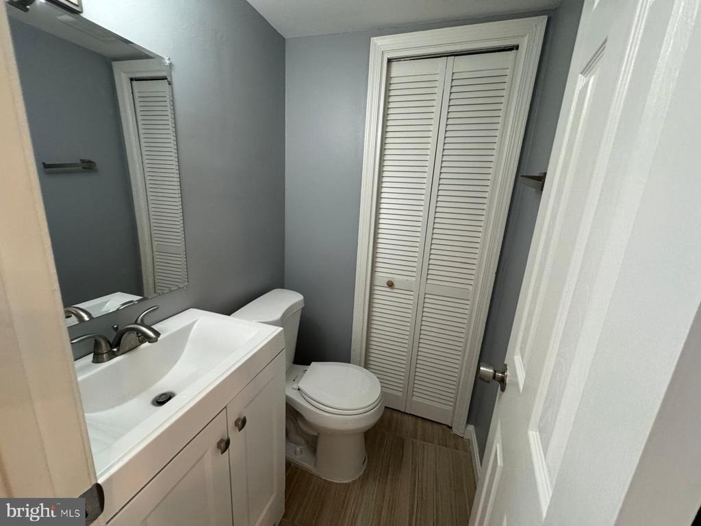 1861 Addison Road S - Photo 3