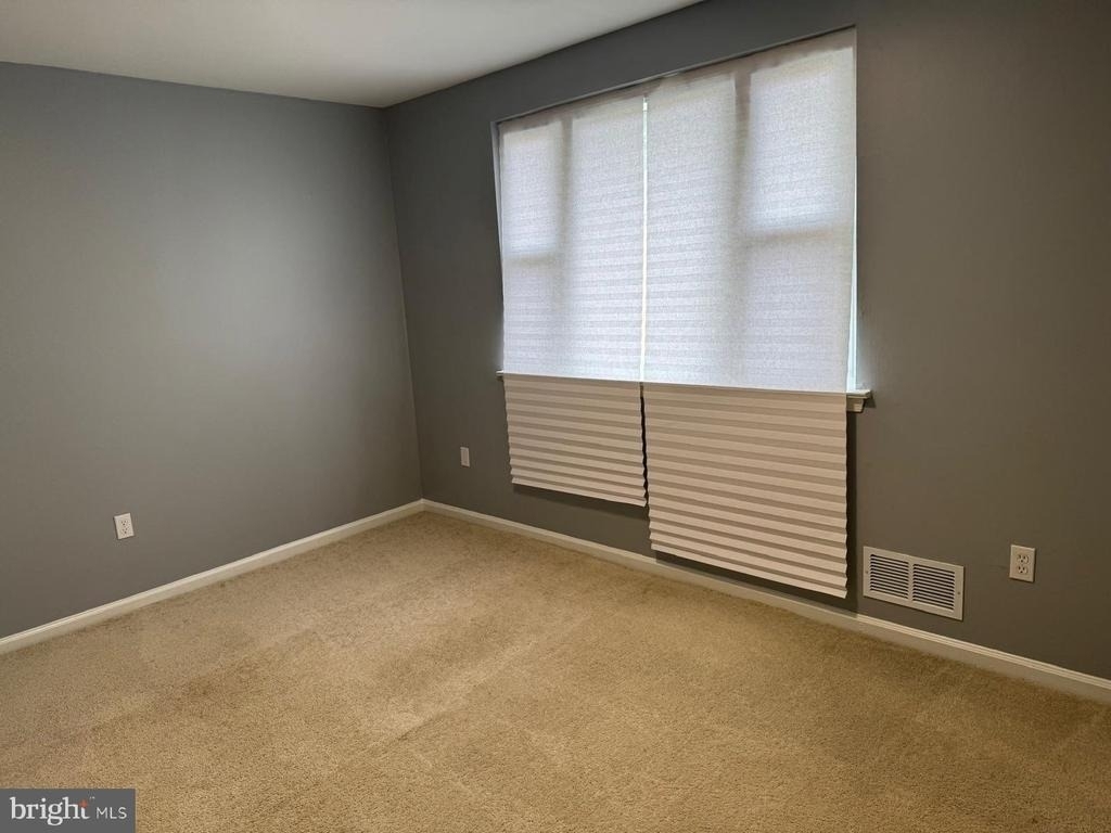 1861 Addison Road S - Photo 8