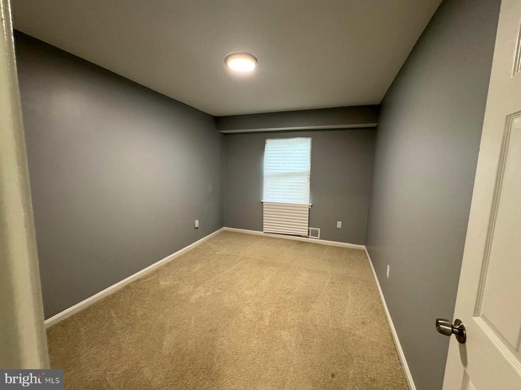 1861 Addison Road S - Photo 9