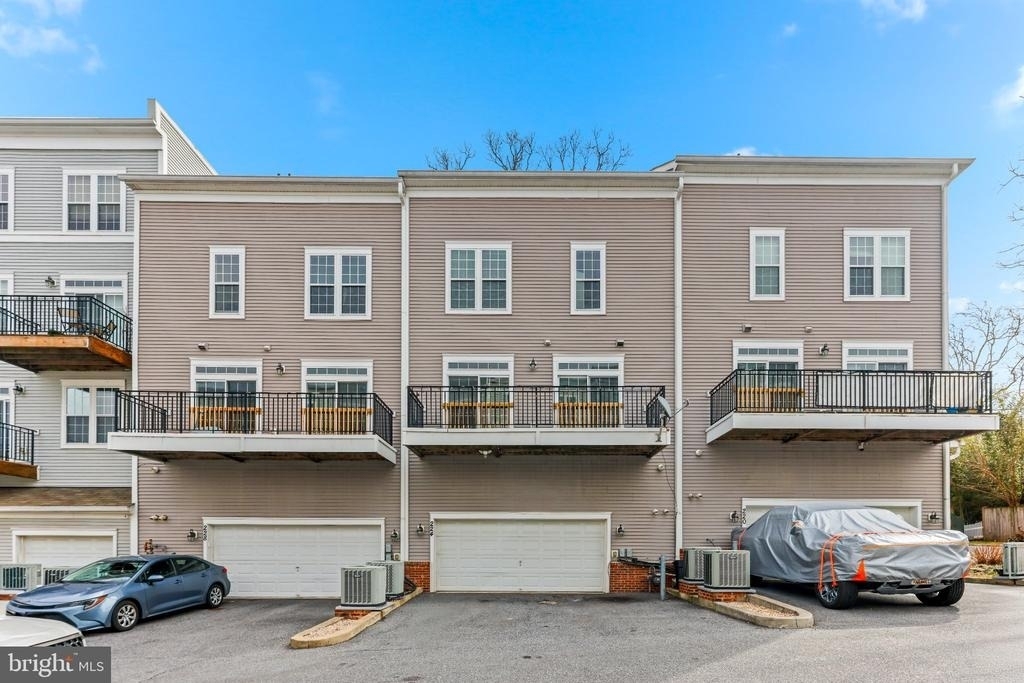 224 N Summit Avenue - Photo 33