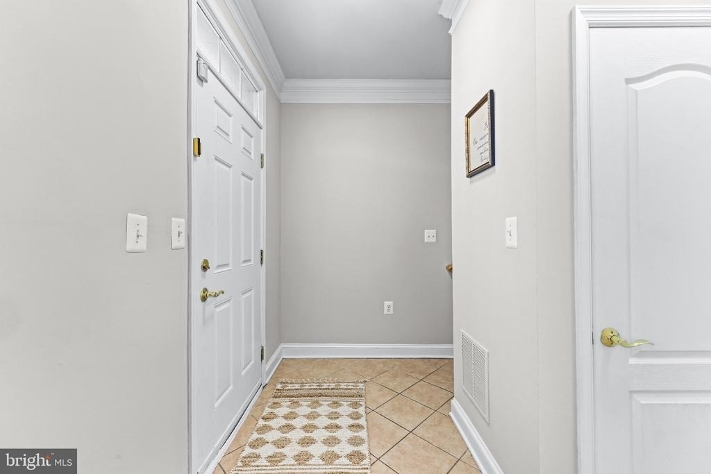 224 N Summit Avenue - Photo 3