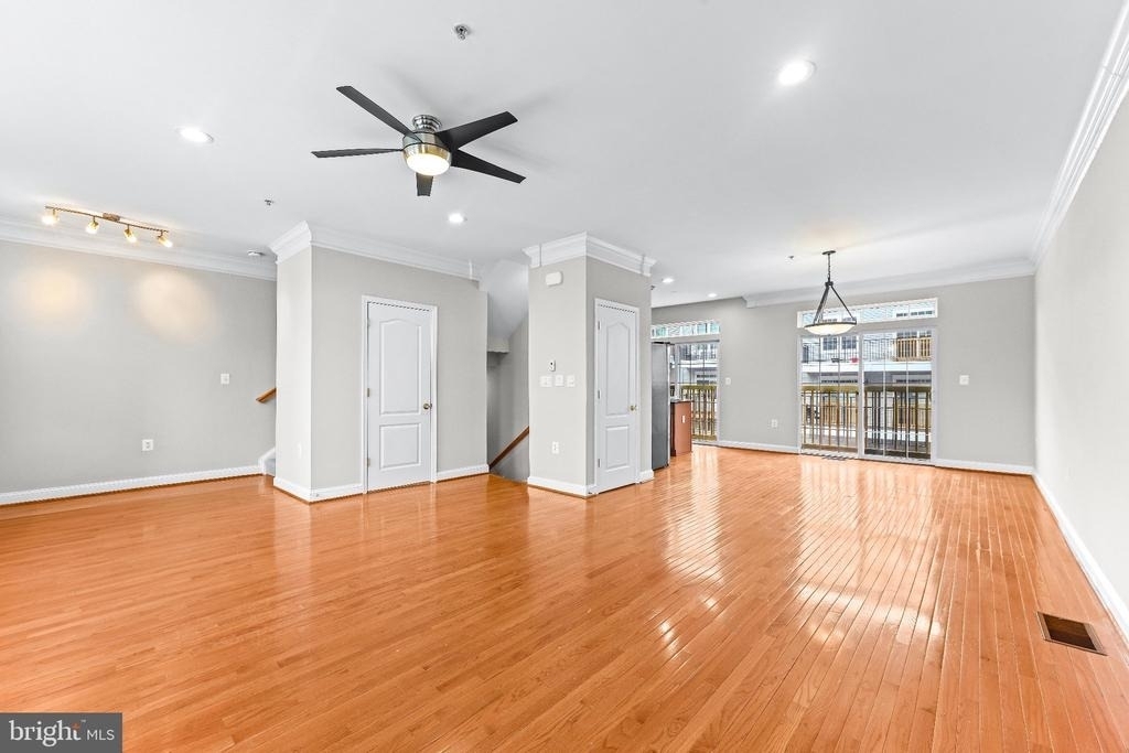 224 N Summit Avenue - Photo 6