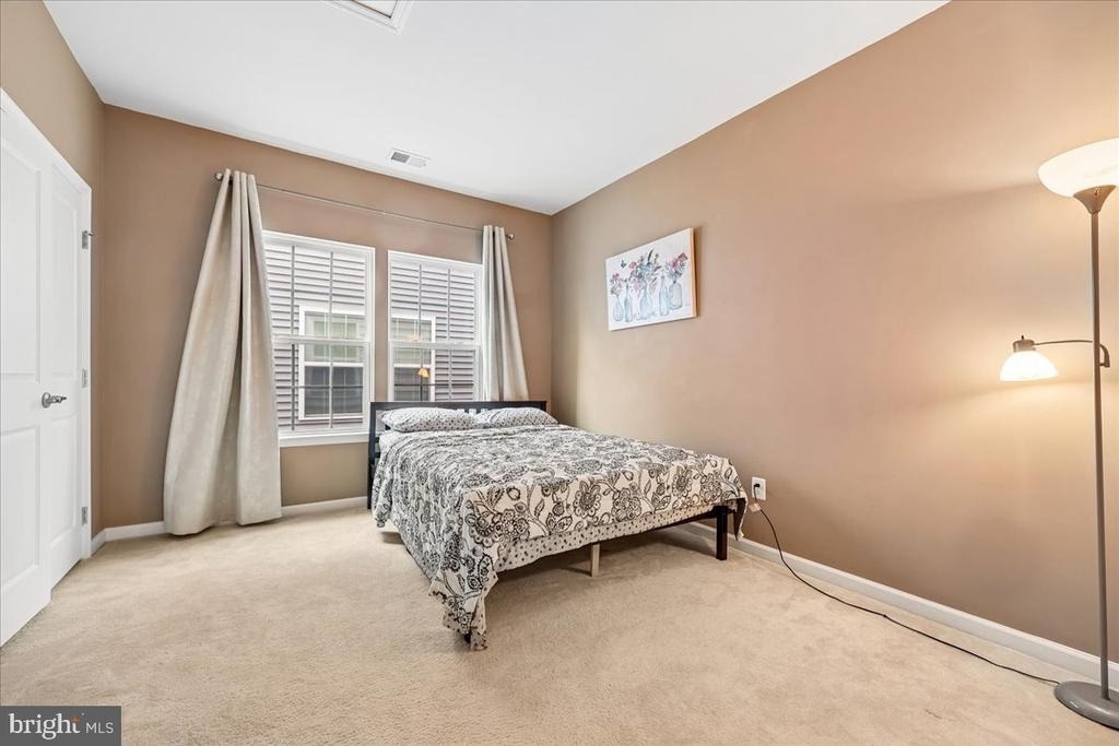 11805 Grey Squirrel Street - Photo 36