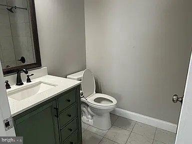 9940 Naylor Avenue - Photo 7