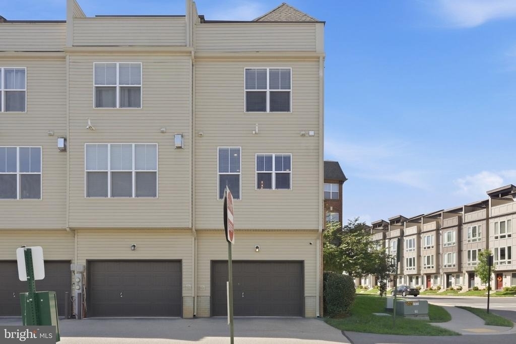 1474 Trafalgar Lane - Photo 33