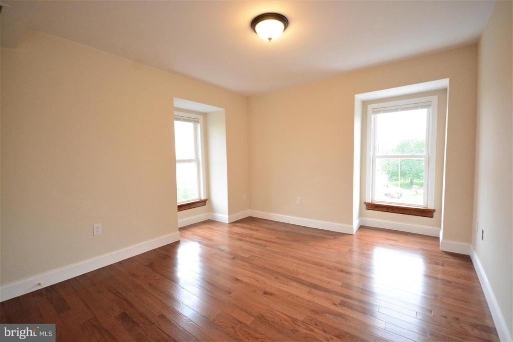 12439 Old Frederick - Photo 5