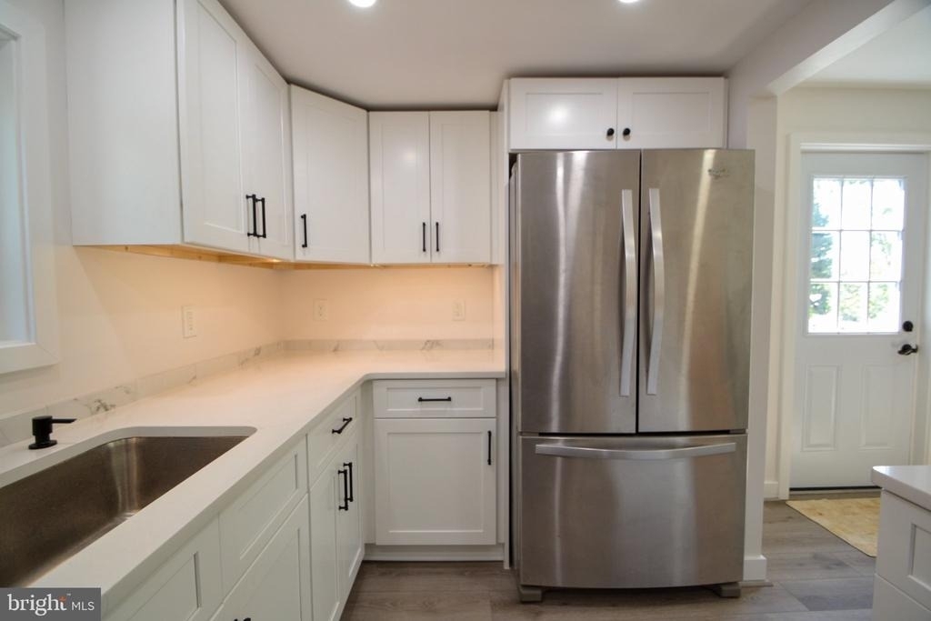 5714 Deer Park Road - Photo 7
