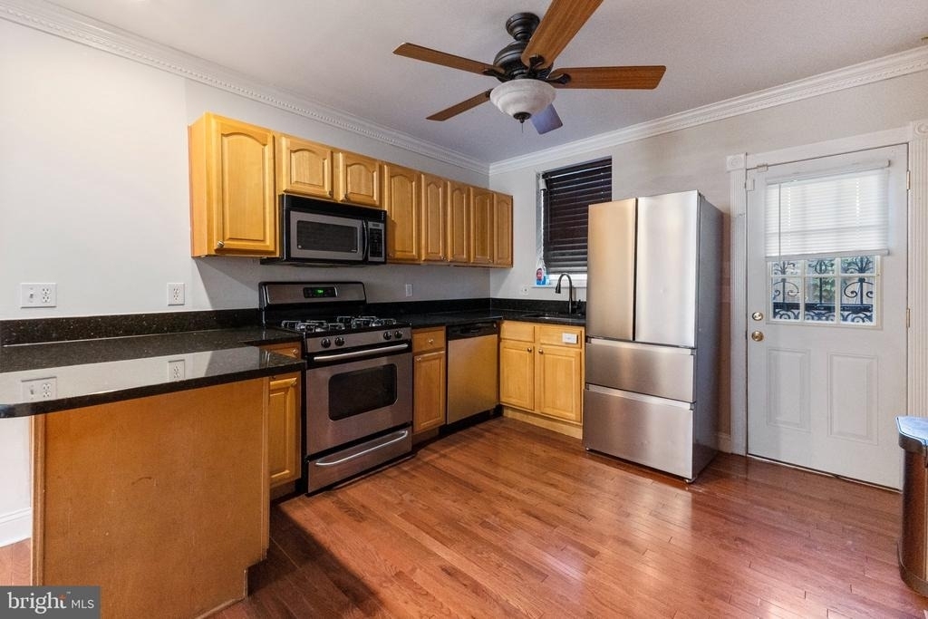 1156 Scott Street - Photo 5