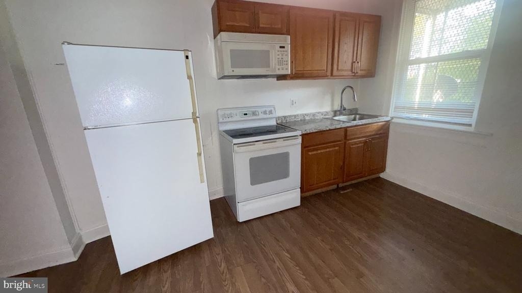 2313 Lauretta Avenue - Photo 7