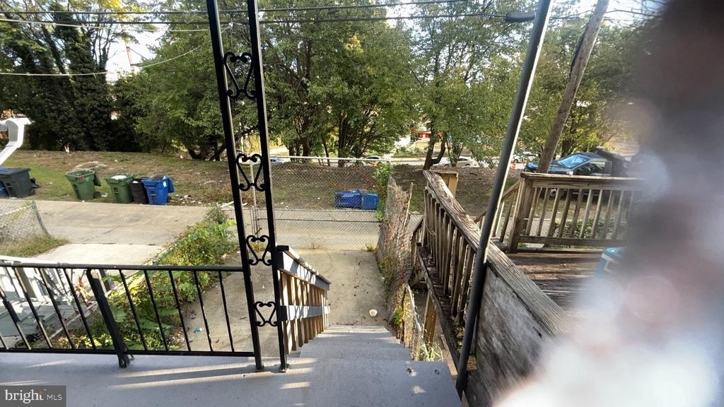 2313 Lauretta Avenue - Photo 13