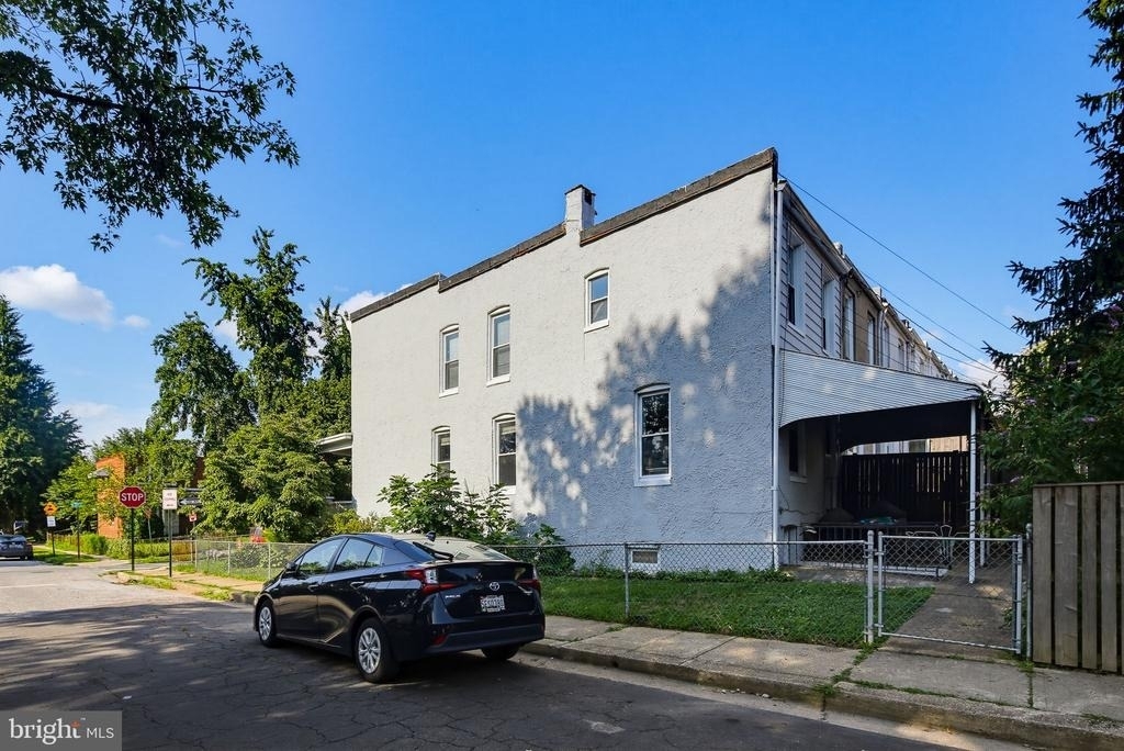 600 W 36th Street - Photo 30