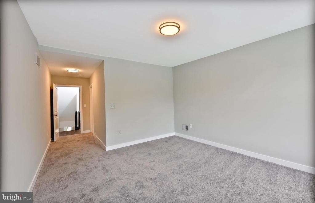 836 Harlem Avenue - Photo 22