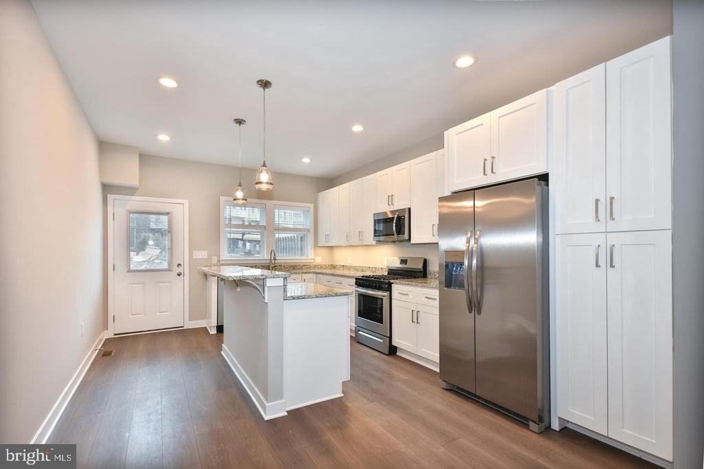 836 Harlem Avenue - Photo 10
