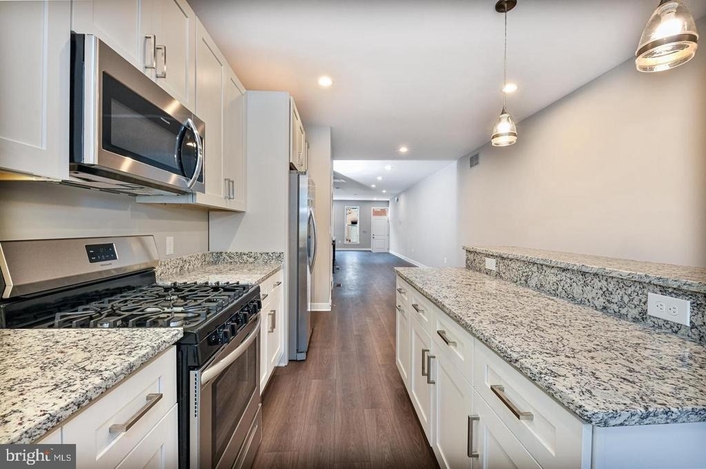 836 Harlem Avenue - Photo 14