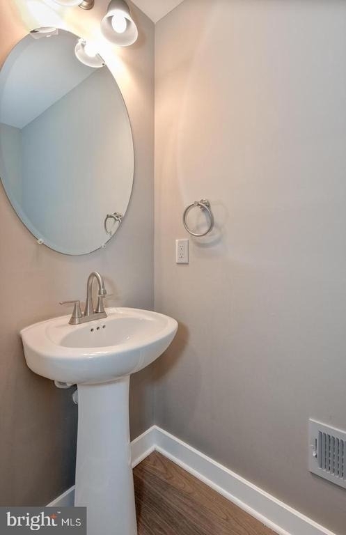 836 Harlem Avenue - Photo 15