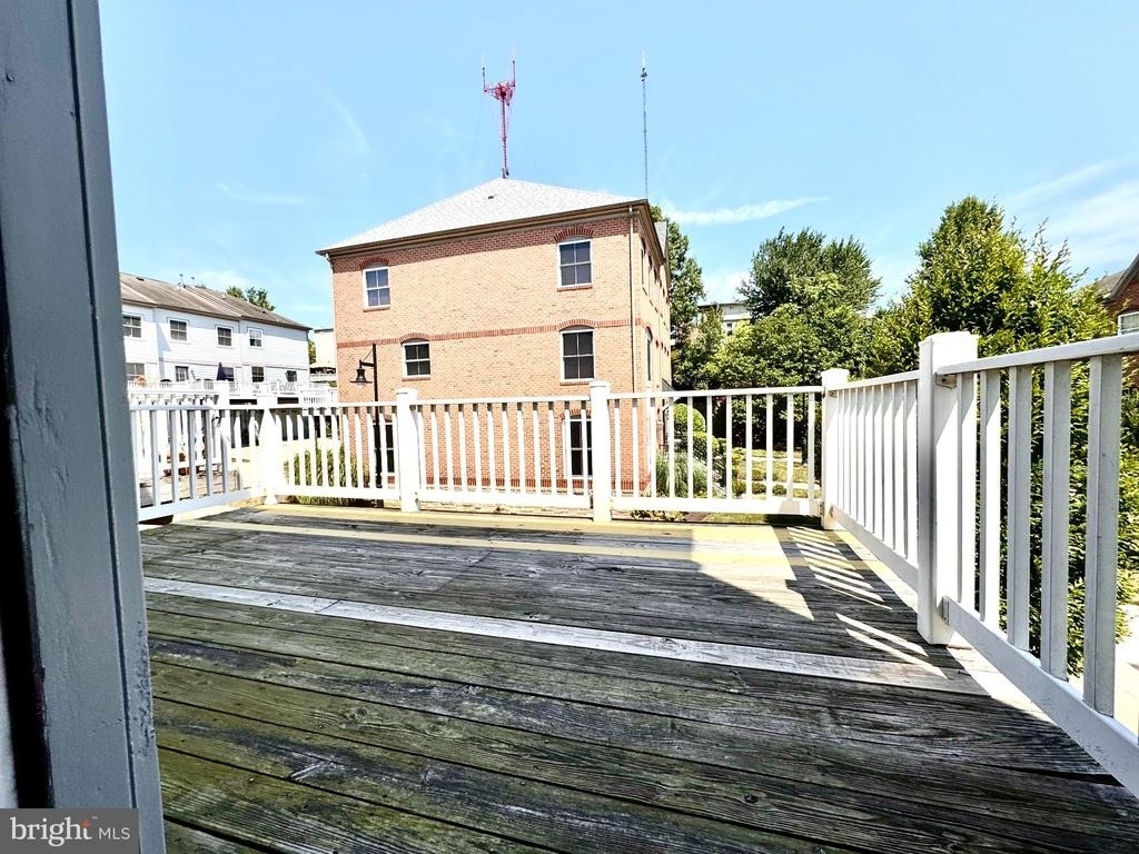 2062 Clipper Park Road - Photo 20