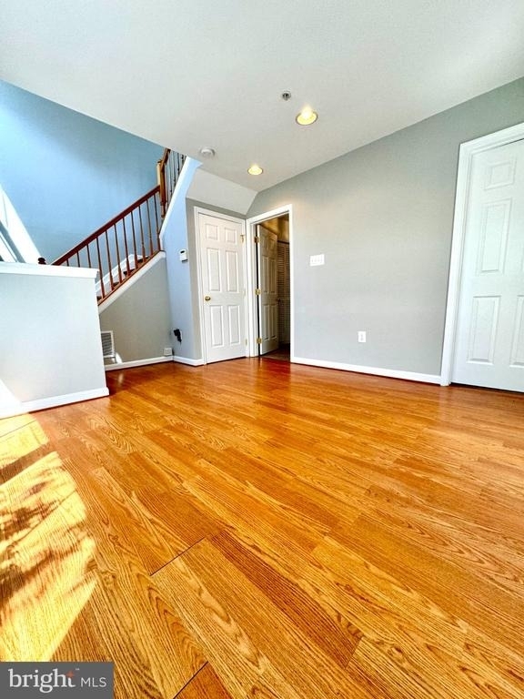 2062 Clipper Park Road - Photo 2