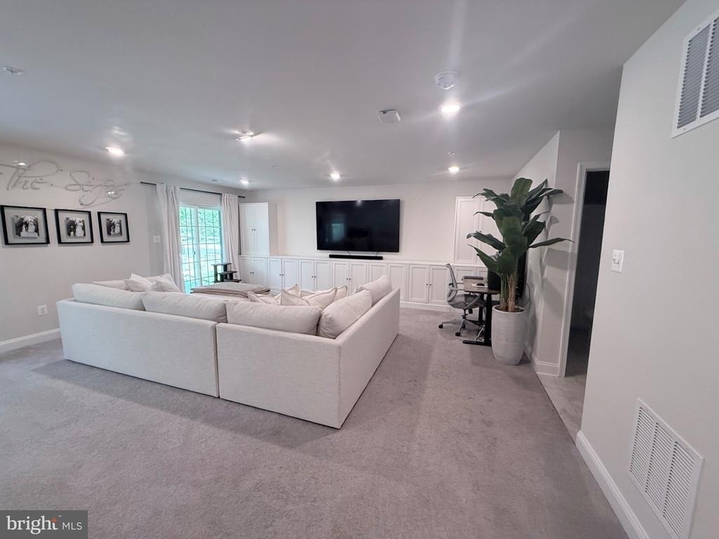 1022 Bluebells Road - Photo 33