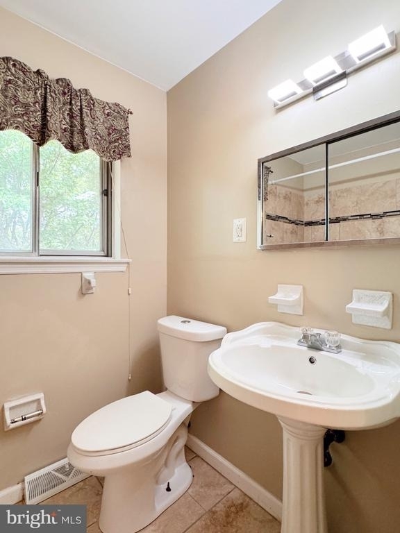 820 Leeds Lane - Photo 29