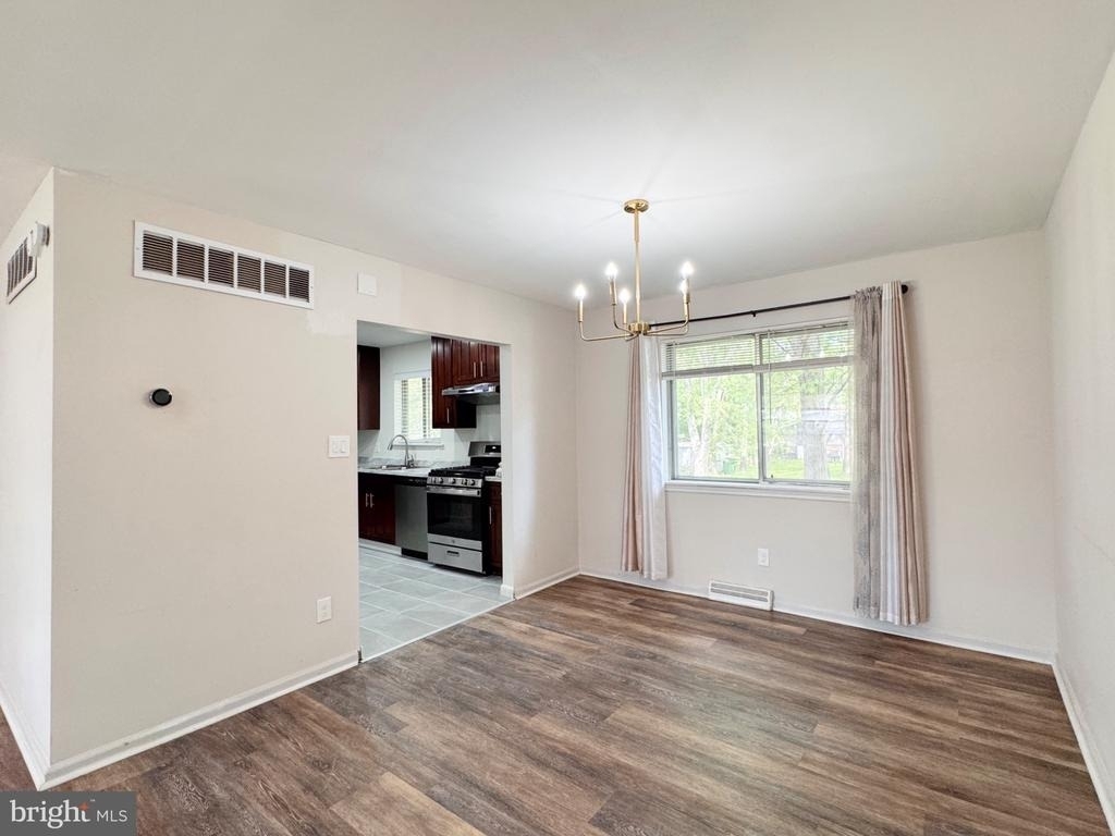 820 Leeds Lane - Photo 23