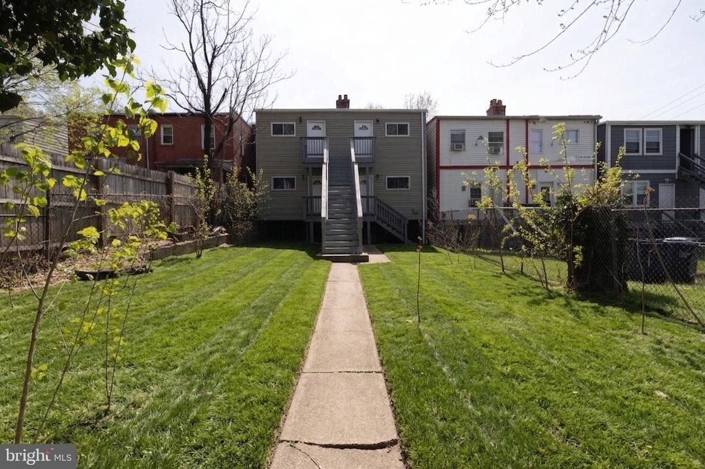 1508 V Street Se - Photo 10