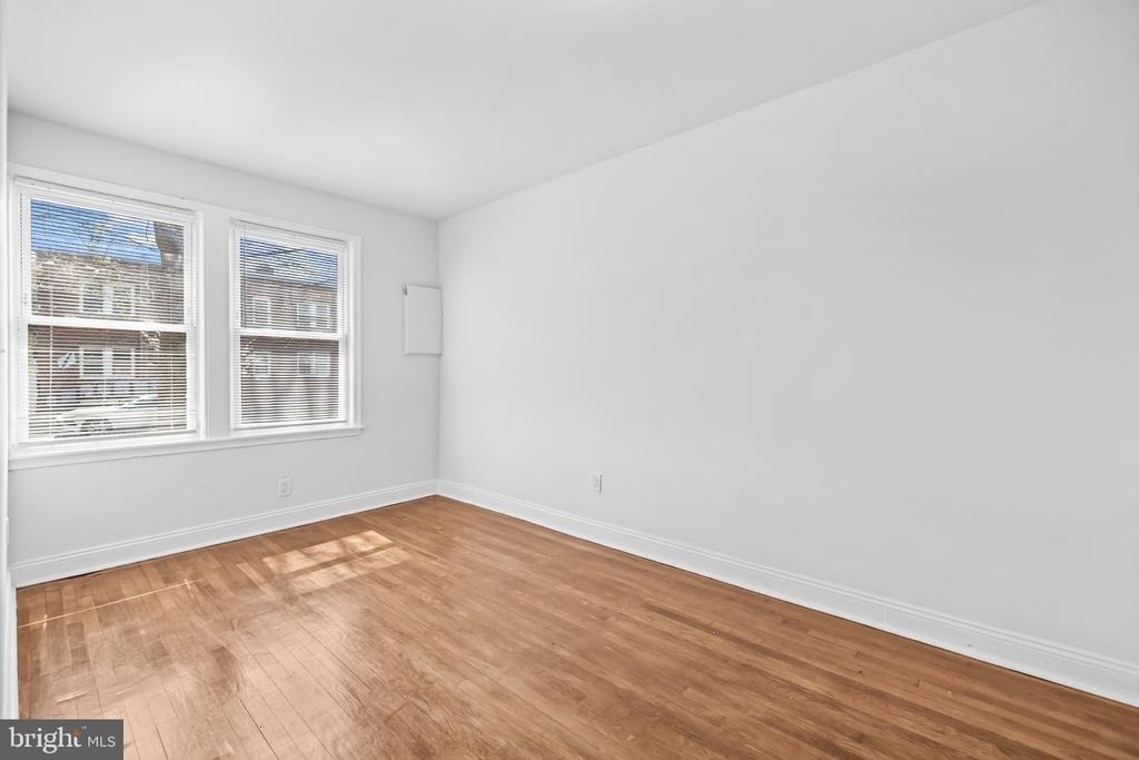 1508 V Street Se - Photo 3