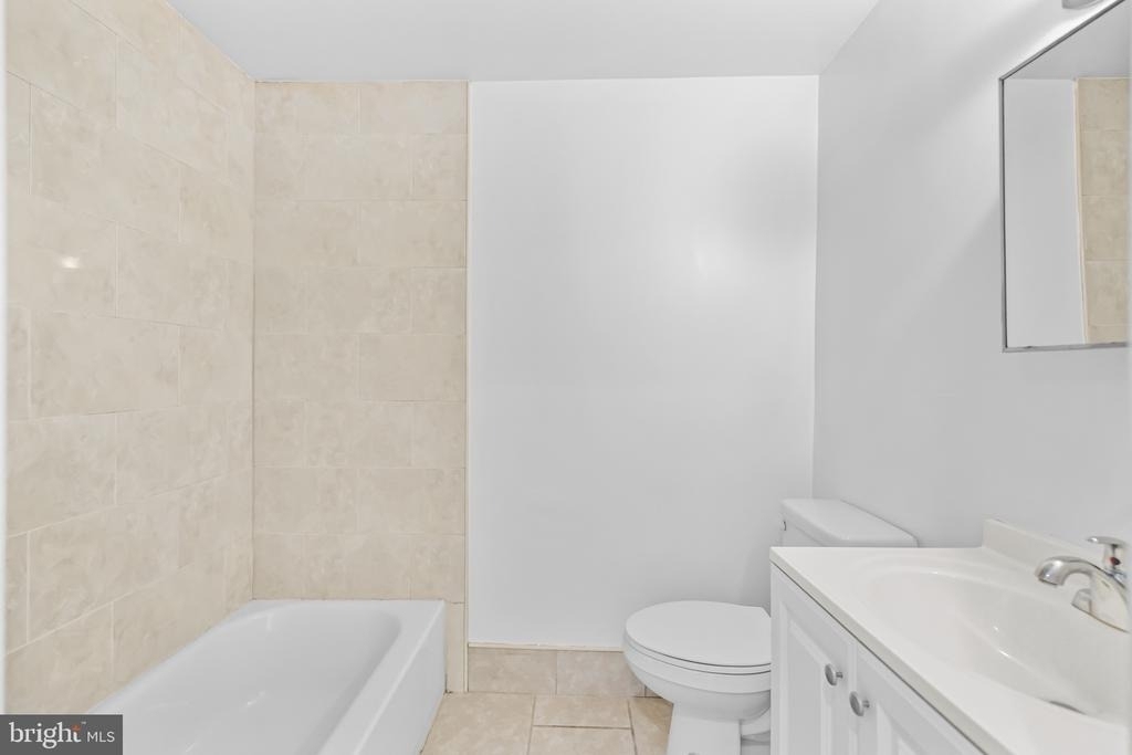 1508 V Street Se - Photo 4