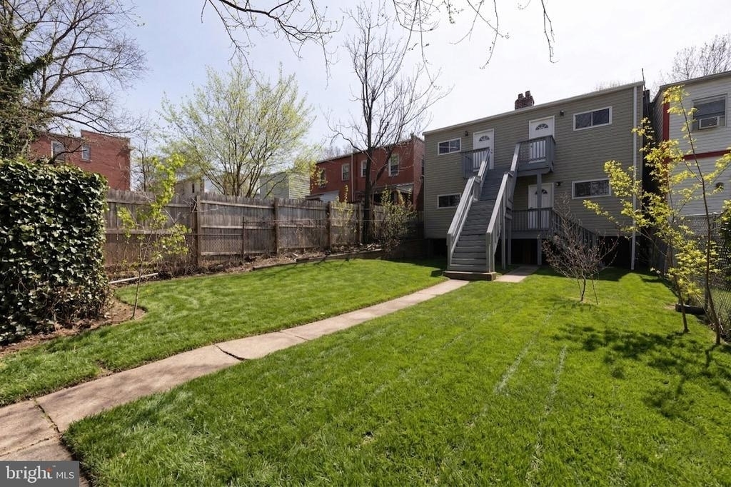 1508 V Street Se - Photo 7