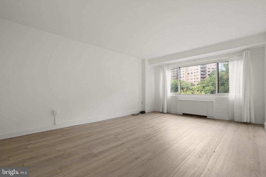 4201 Cathedral Avenue Nw - Photo 11
