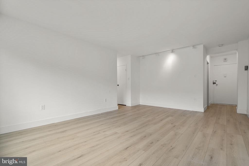 4201 Cathedral Avenue Nw - Photo 10