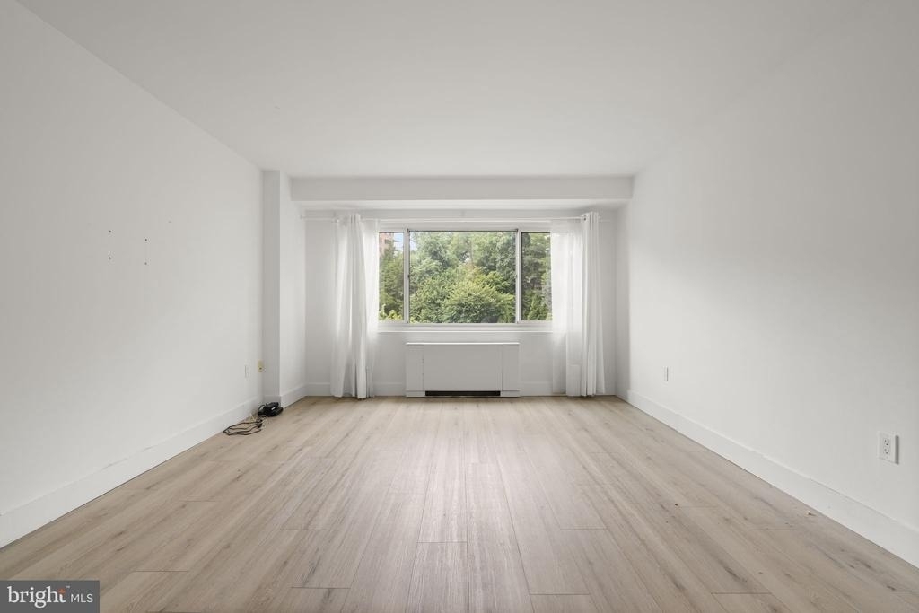 4201 Cathedral Avenue Nw - Photo 9