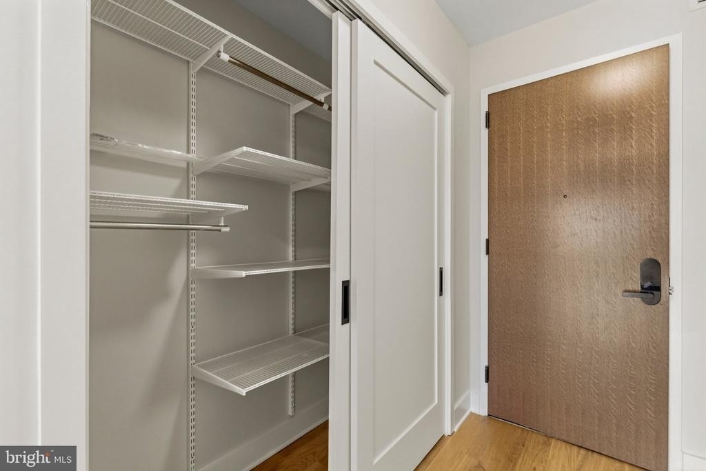 1211 Van Street Se - Photo 2