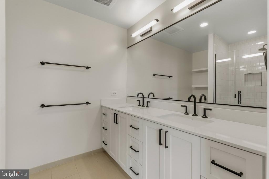 1211 Van Street Se - Photo 14