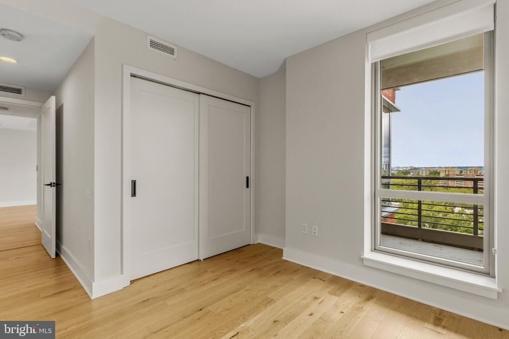 1211 Van Street Se - Photo 17