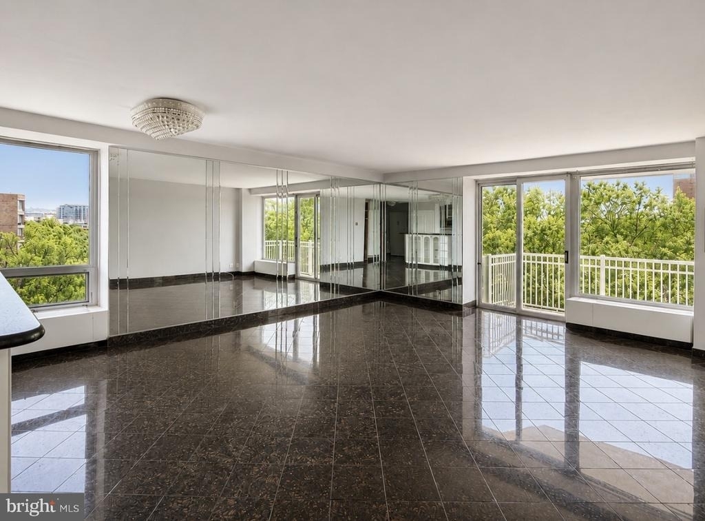 1435 4th Street Sw - Photo 3