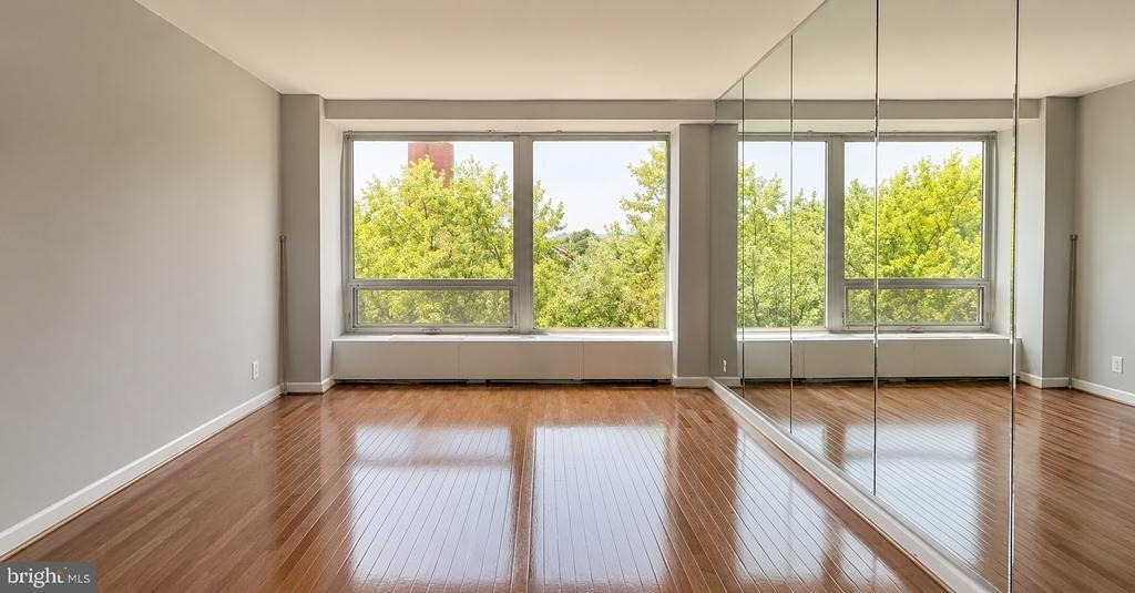 1435 4th Street Sw - Photo 4