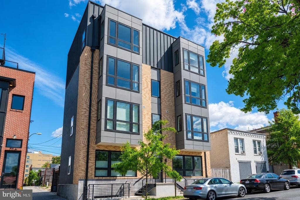 705 Irving Street Nw - Photo 15
