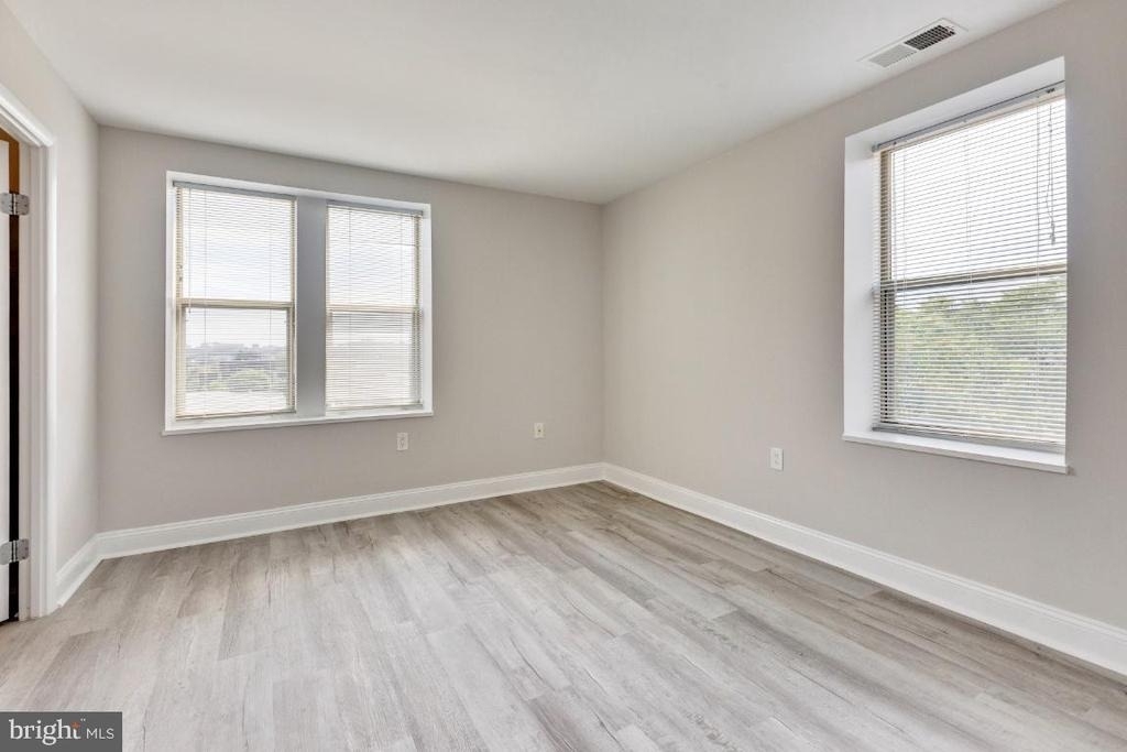 2440 16th Street Nw - Photo 15